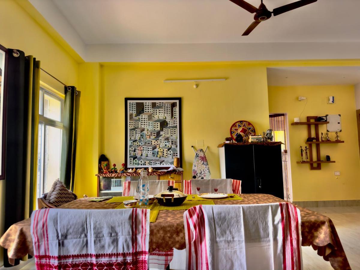 Three Little Birds Homestay Ґувахаті Екстер'єр фото