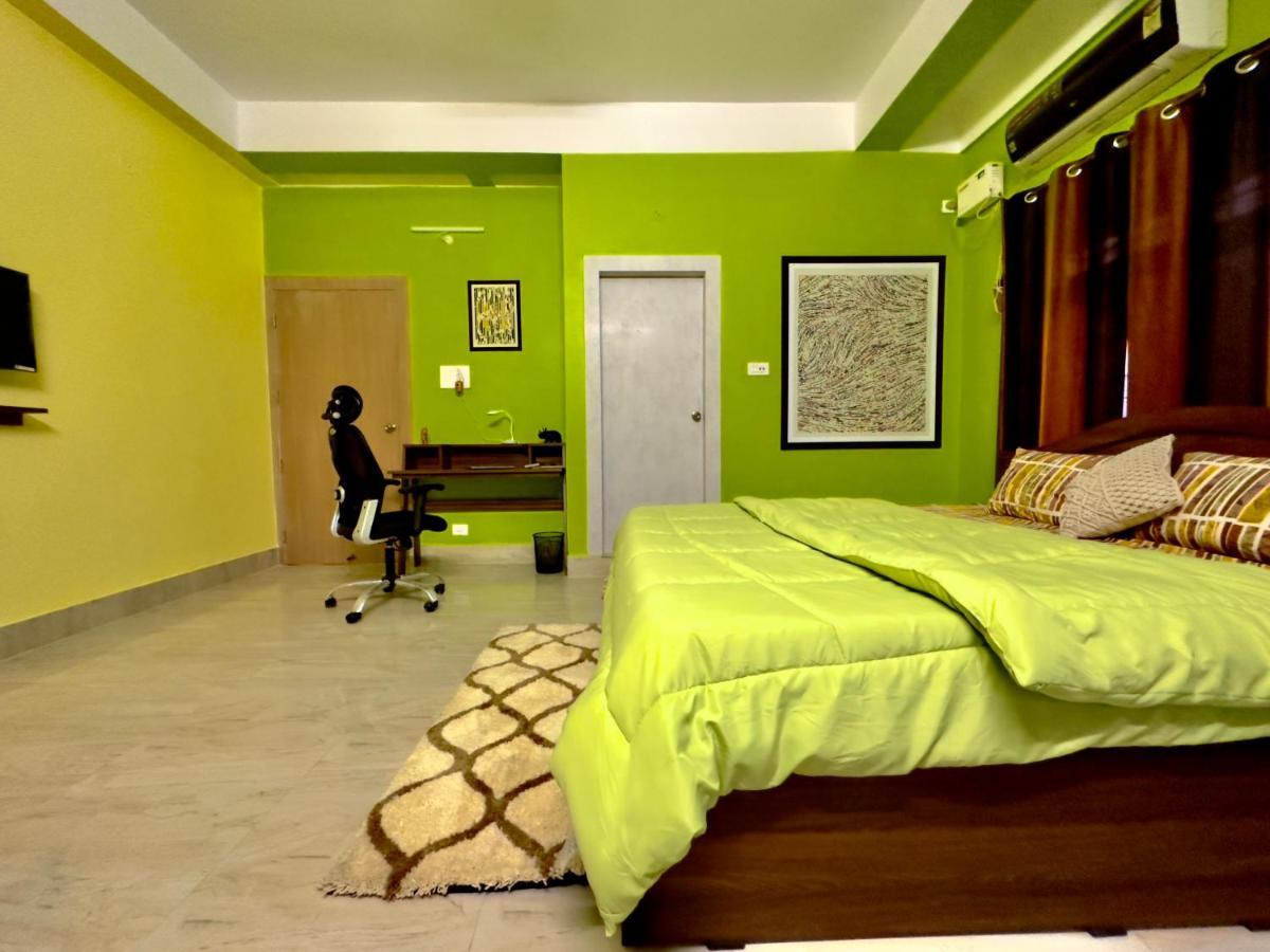 Three Little Birds Homestay Ґувахаті Екстер'єр фото