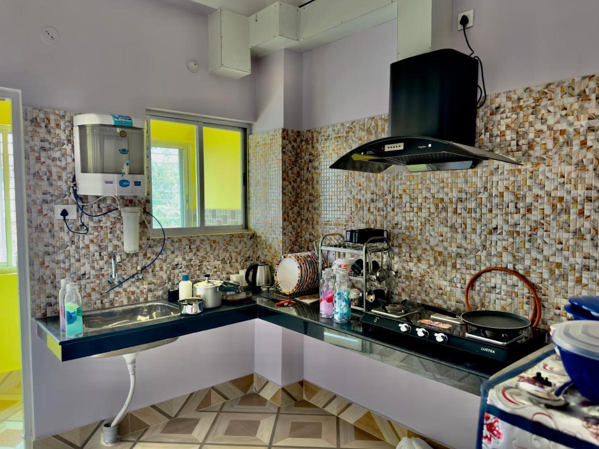 Three Little Birds Homestay Ґувахаті Екстер'єр фото