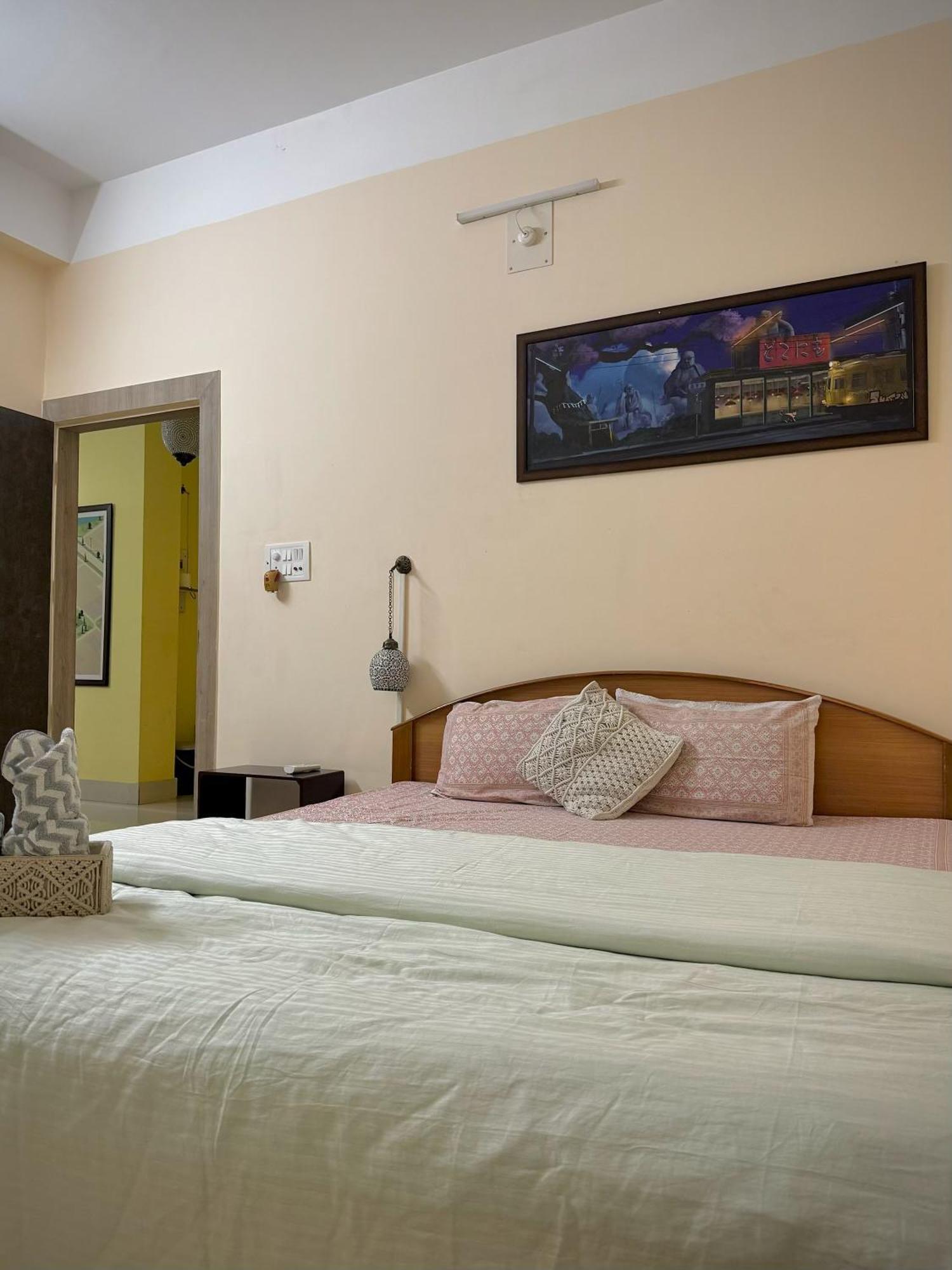 Three Little Birds Homestay Ґувахаті Екстер'єр фото